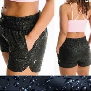Zyia black bubble shorts size S
